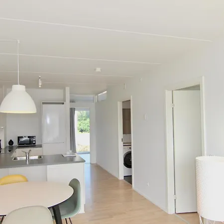 Great 2-bed Wprivate Garden By Harbour *
